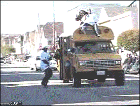 1758581378914.gif