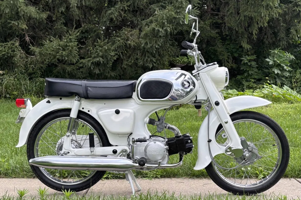 1964_honda_c200_img_0478-66788.webp