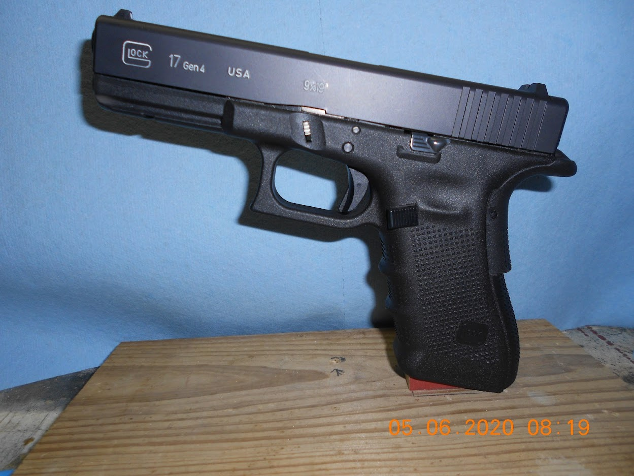 Glock 17 Review: Best Full-Size 9mm? - Pew Pew Tactical
