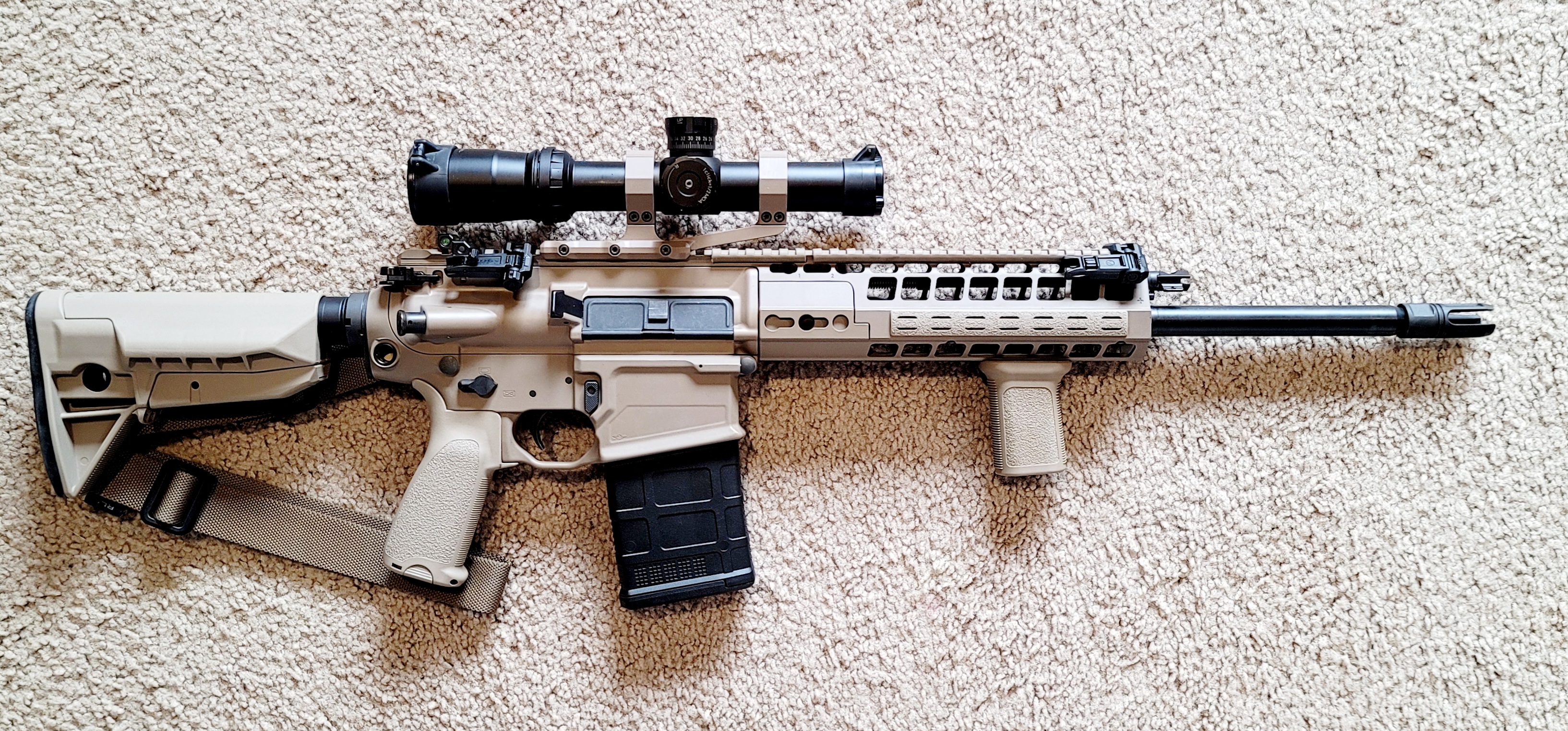 8 SIG716G2 Patrol.jpg