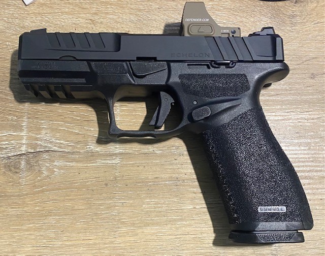 Echelon 4.0 slide on 4.5 grip.jpg
