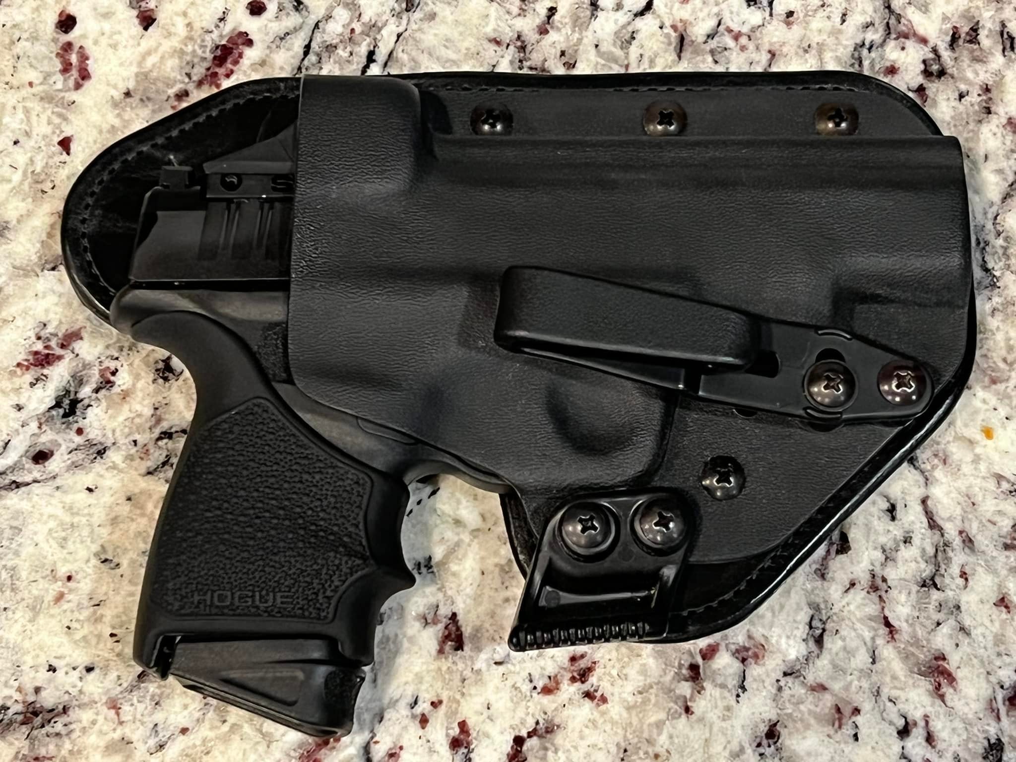 hiddenholster.jpg