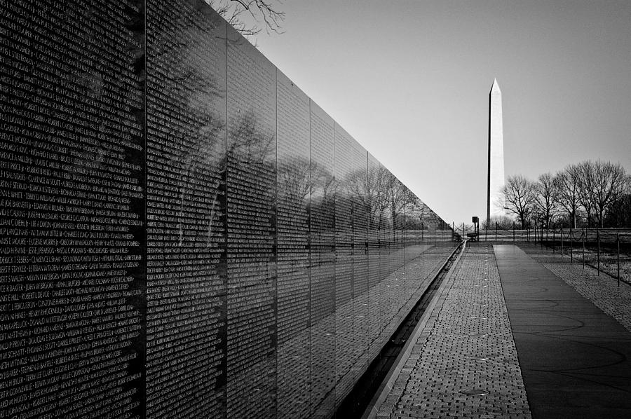 vietnam-veterans-memorial-washington-dc-ilker-goksen.jpg
