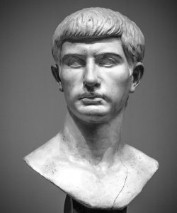 Marcus-Junius-Brutus-marble-bust.jpg