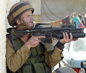 m203-and-carbine-idf.jpg