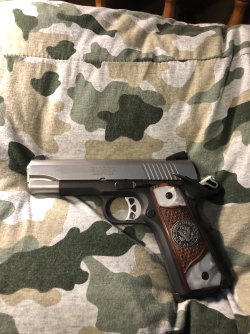 Ruger 1911 LW CMD 45 ACP.jpg