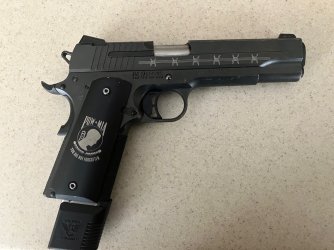 Sig Sauer 1911 POW-MIA 1.jpg