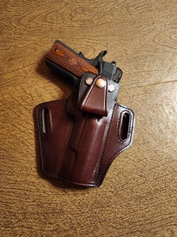 holster2.jpg