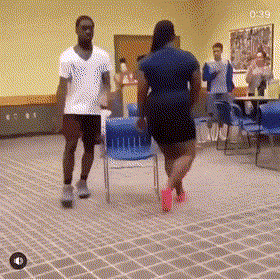 RJ7AKD.gif