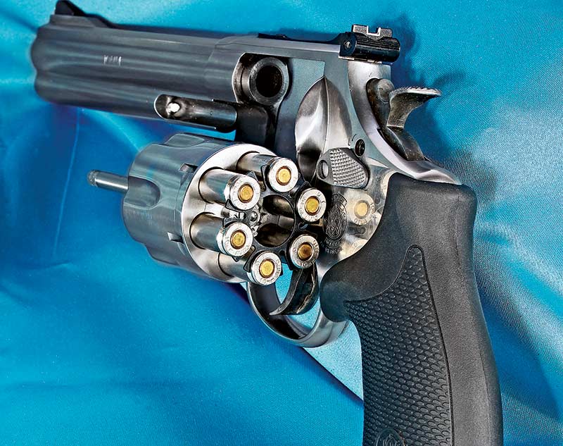 americanhandgunner.com