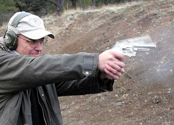 americanhandgunner.com