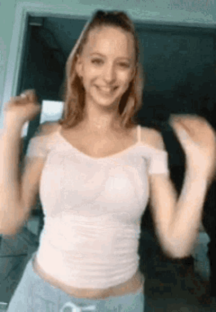 happy-dance-sexy.gif