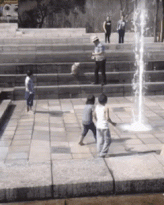 RtyXGz.gif
