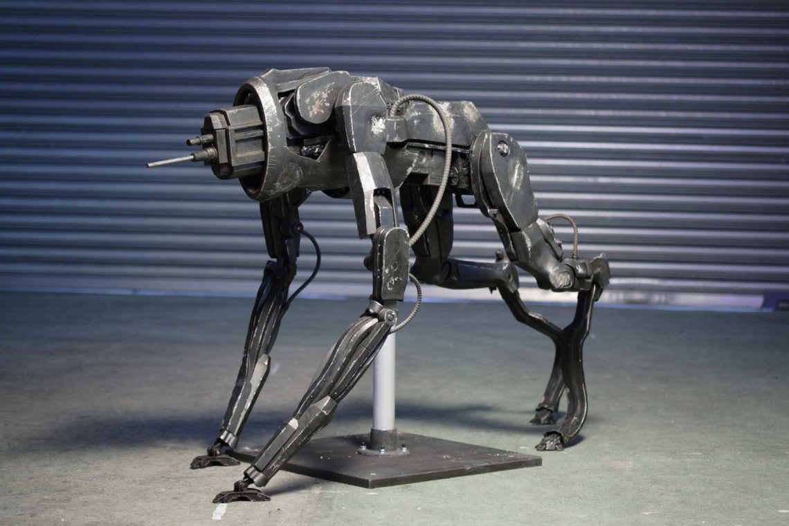 War-of-the-worlds-quadruped-robot-aliens-prop-09-1140x760.jpg
