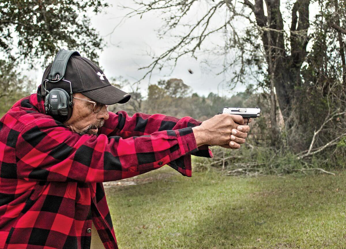 Massad Ayoob shooting the Springfield 911