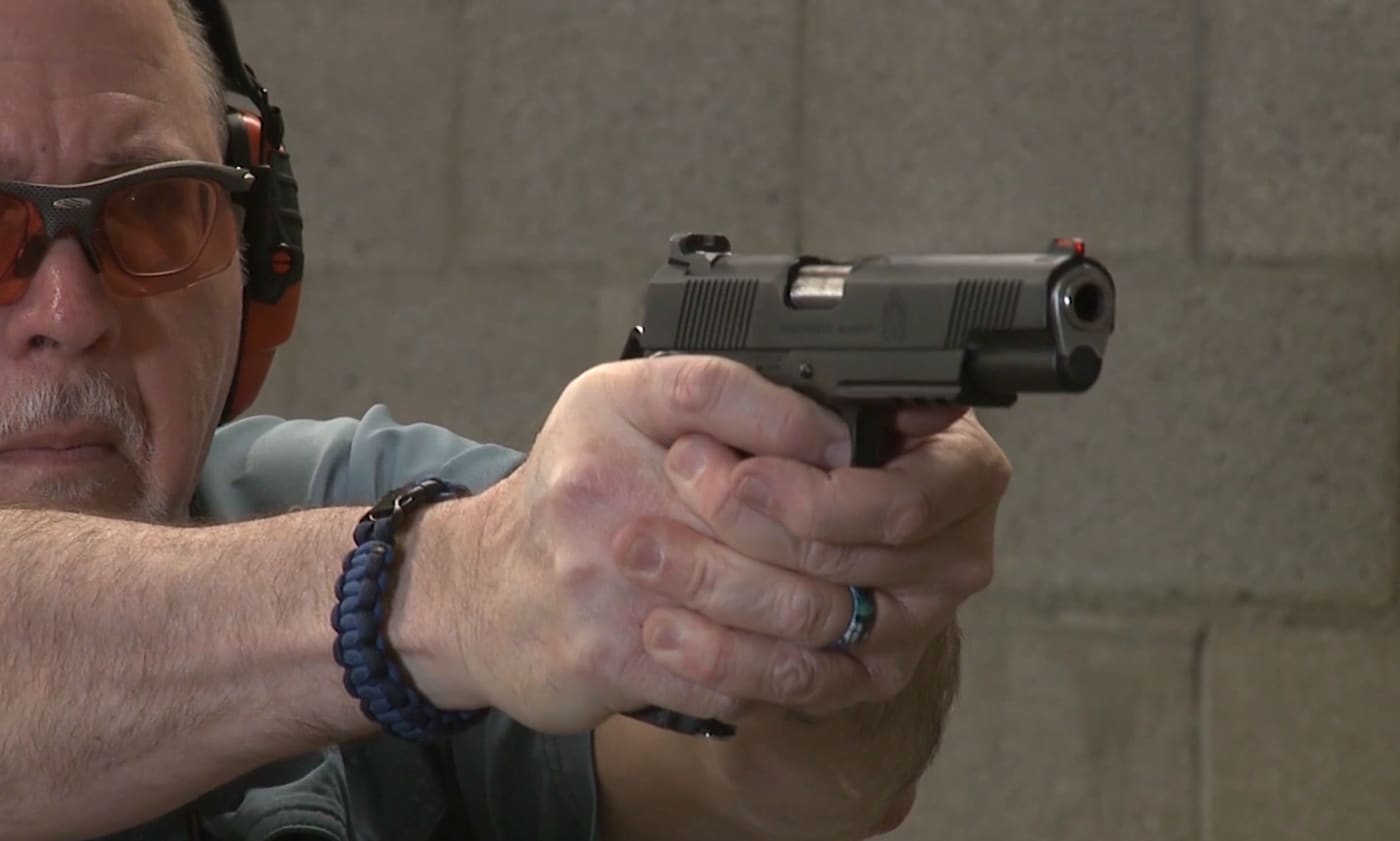 Yamil Sued shoots the Springfield 1911 Range Officer Elite Operator 10mm