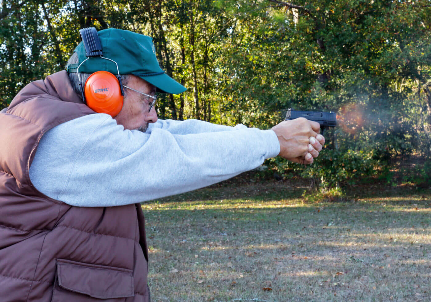 Massad Ayoob shooting the Springfield Armory Hellcat