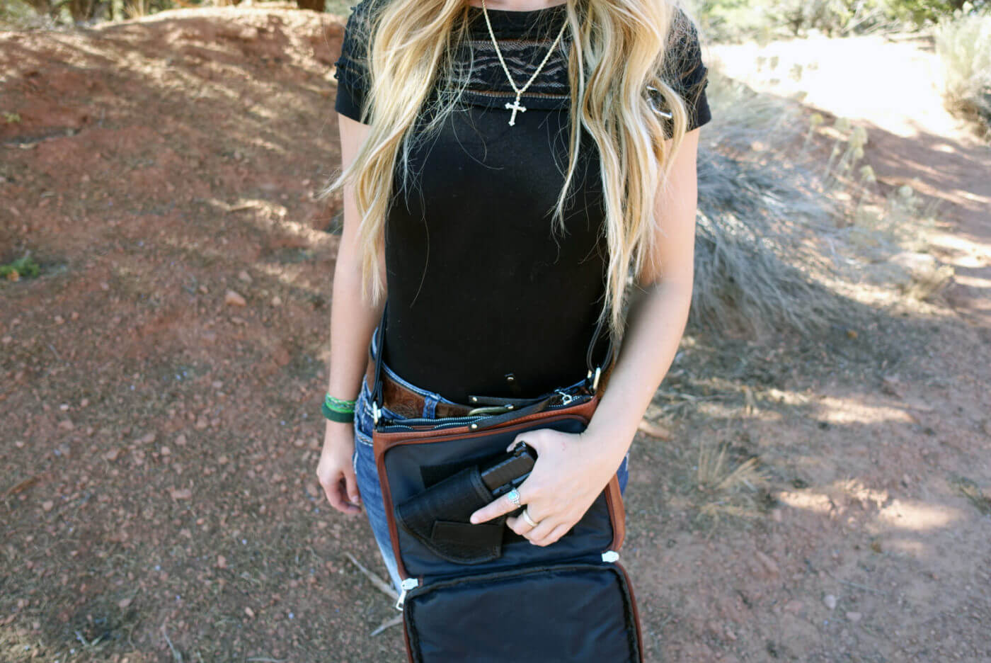 The Hailey Clutch from Hiding Hilda is a good option for women looking to CCW a Hellcat