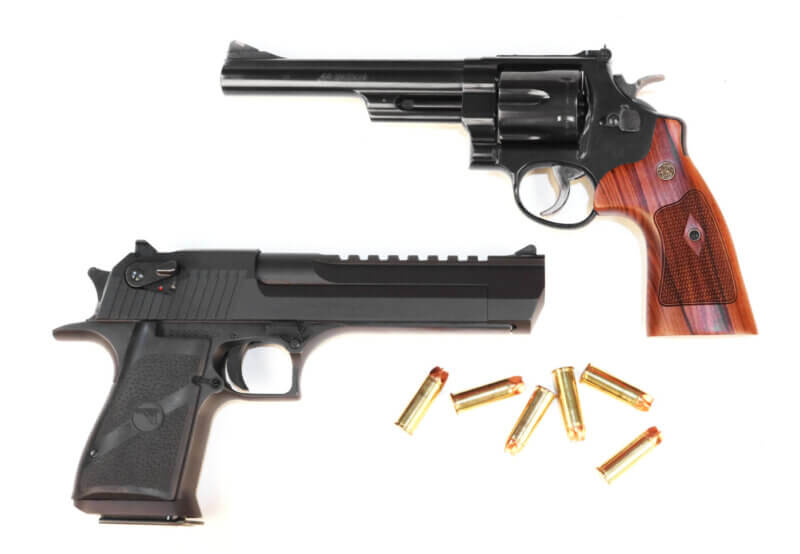 WHAT’S THE DIFFERENCE BETWEEN A PISTOL AND A REVOLVER? By Will Dabbs, MD You Will Shoot Your