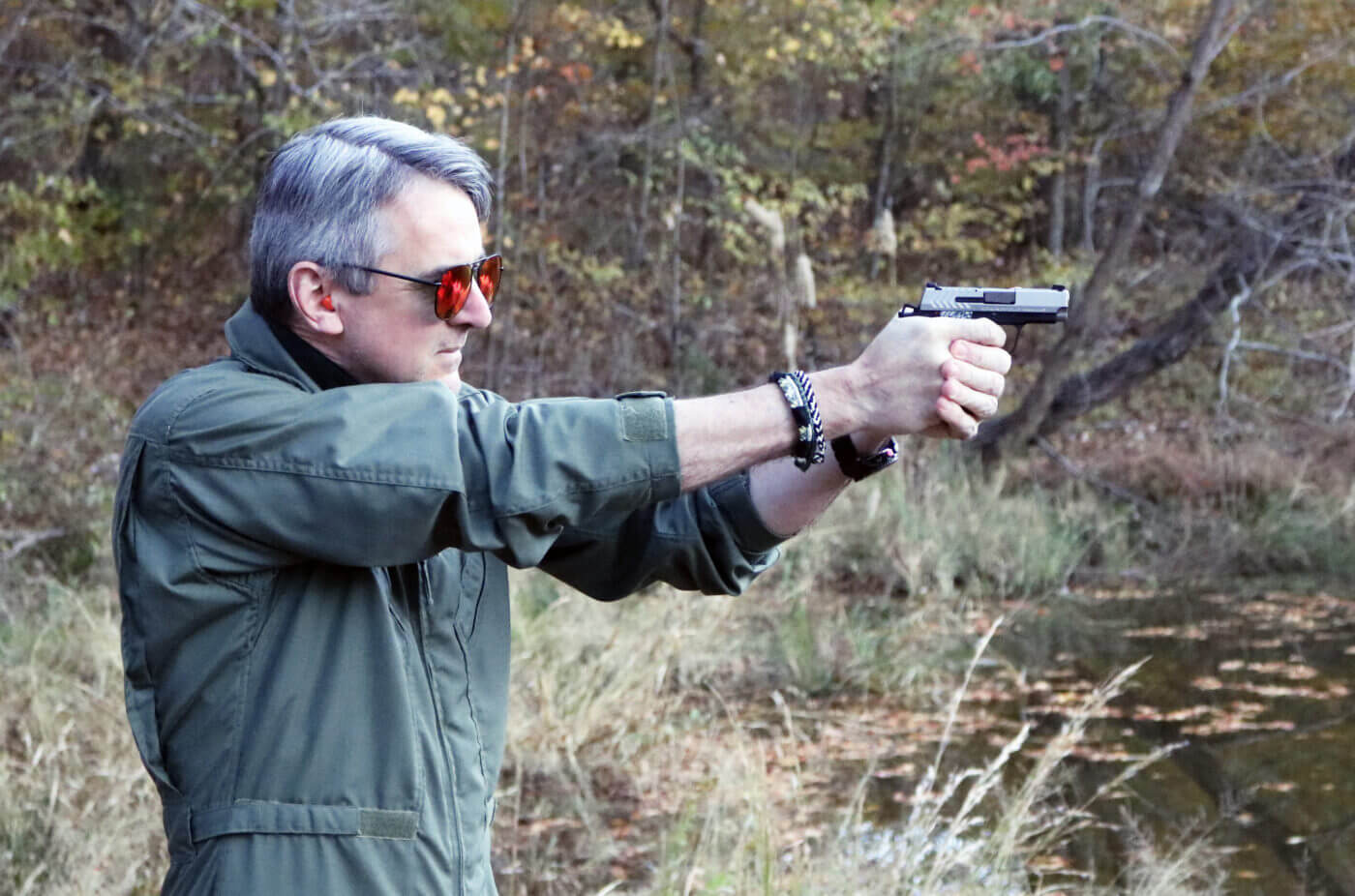 Will Dabbs shooting the Springfield 911 handgun