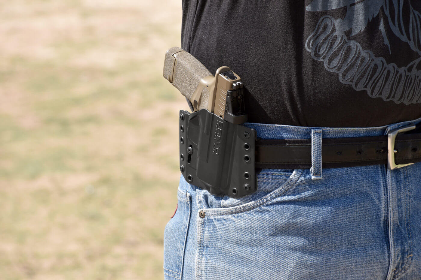 Springfield Hellcat FDE in Bravo Concealment OWB holster