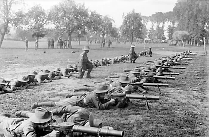 2nd Australian Division Army practicing with Lewis Machine Gun during WWI