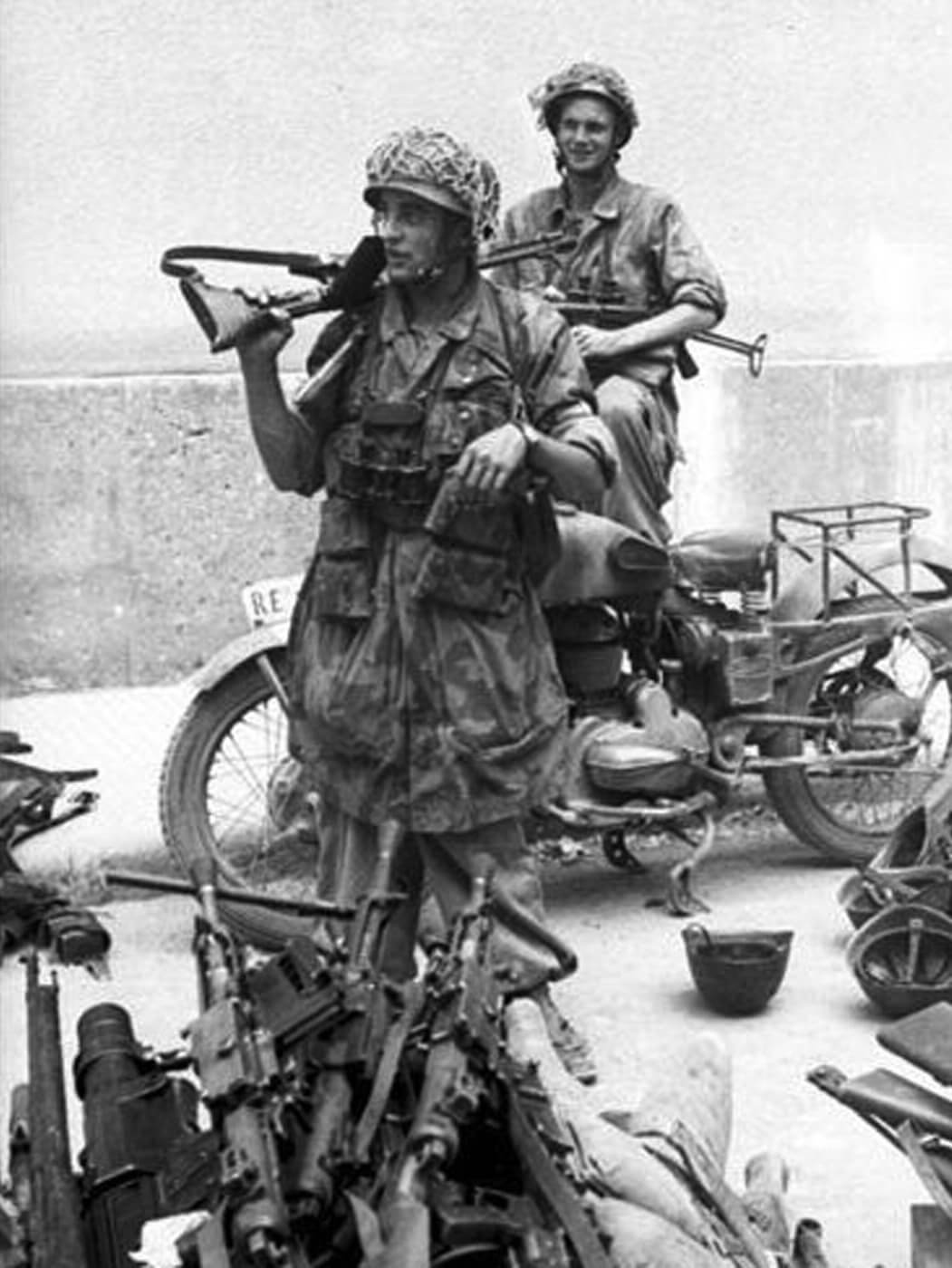 FG42 during Operation Achse