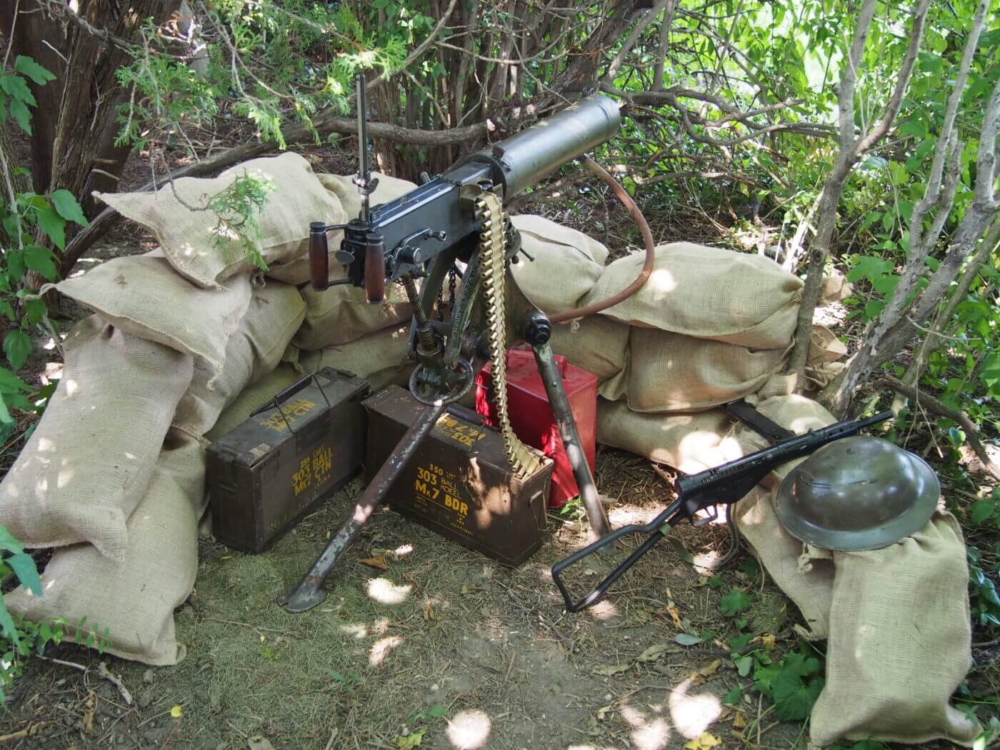 Vickers machine gun setup