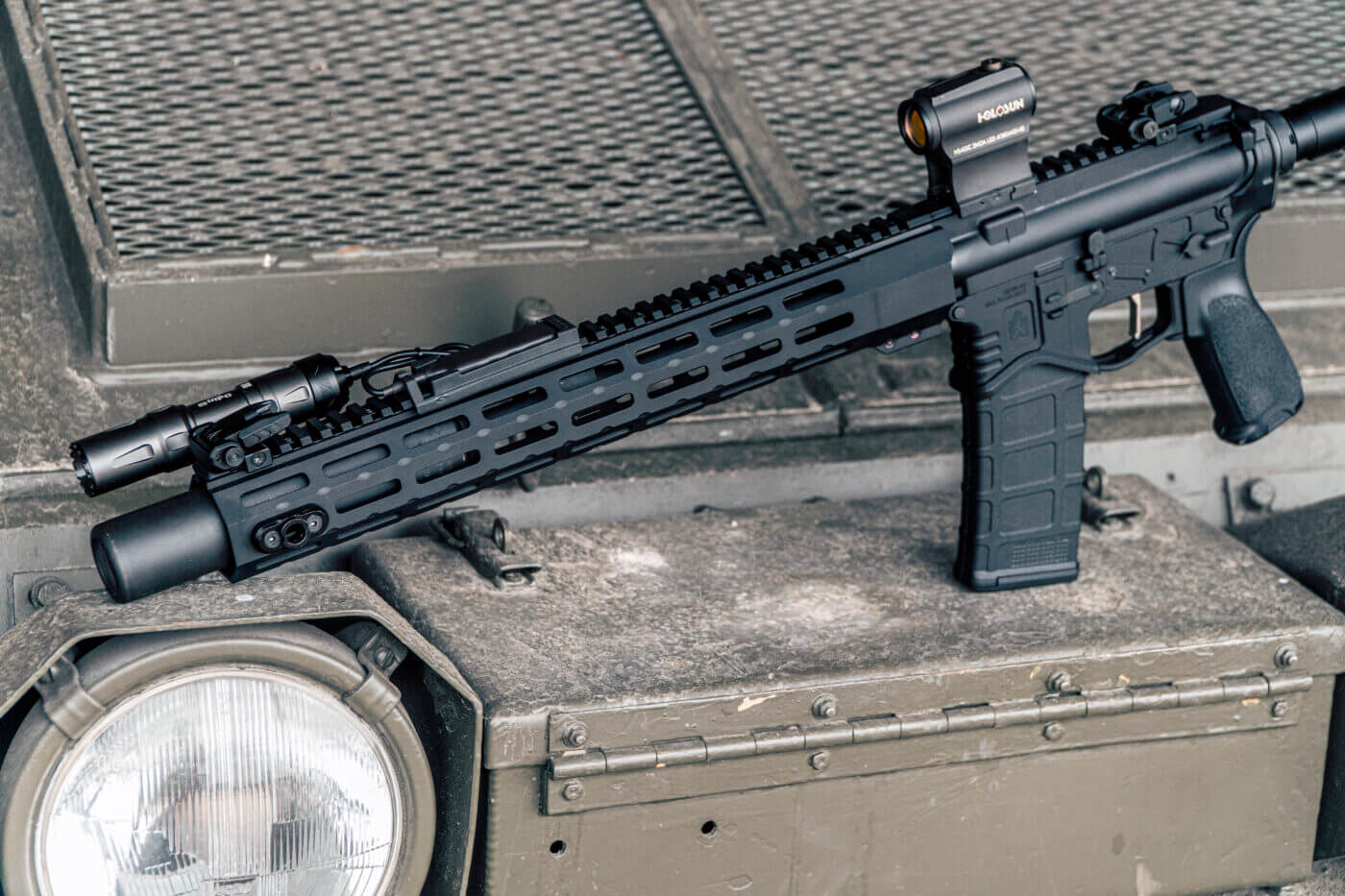 Midwest Industries 15" handguard on a SAINT Edge Pistol