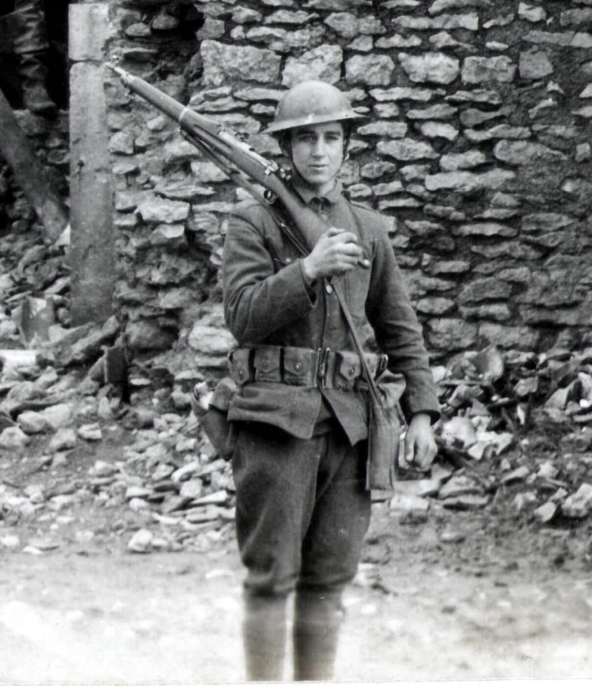 U.S. Army soldier carrying a 1903 Springfield Rifle during WWI