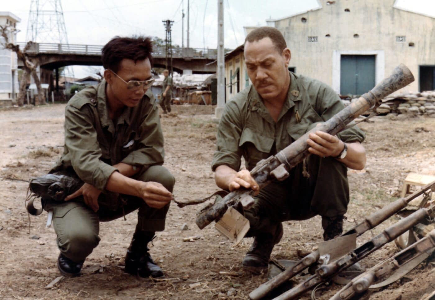 Soldiers examine RPG-7 during Tet offensive