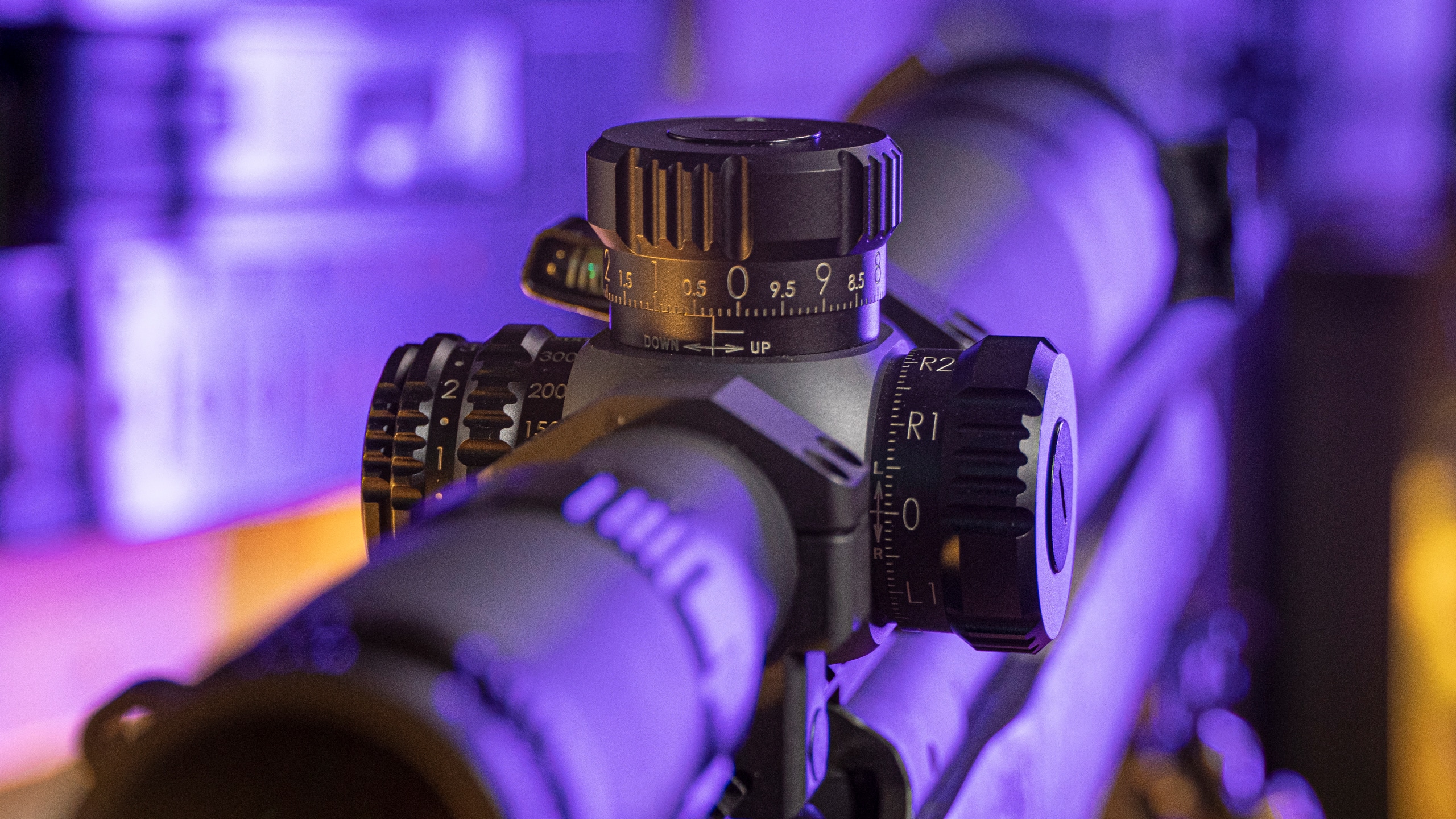 Shooting a Moving Target: Should You Dial or Hold?