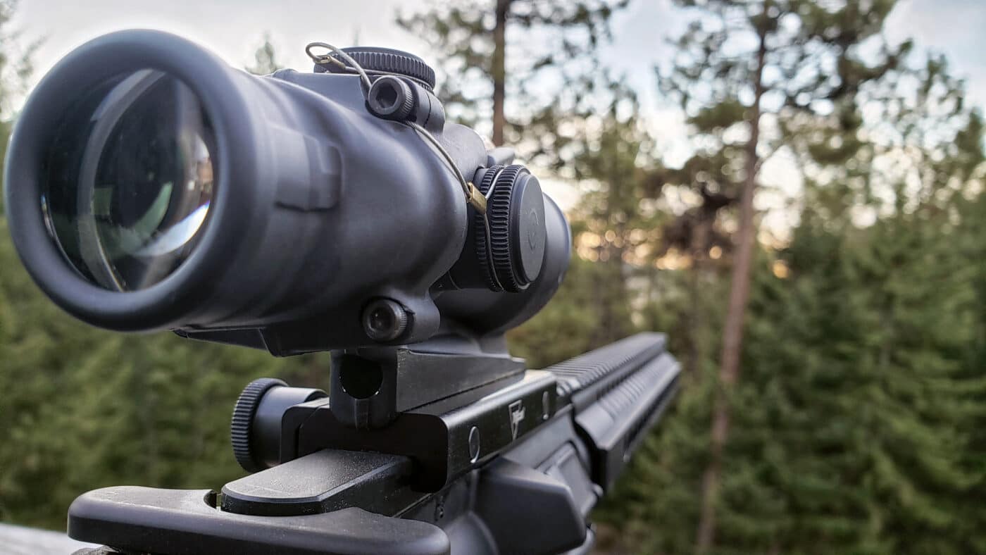 Trijicon ACOG mounted on SAINT rifle