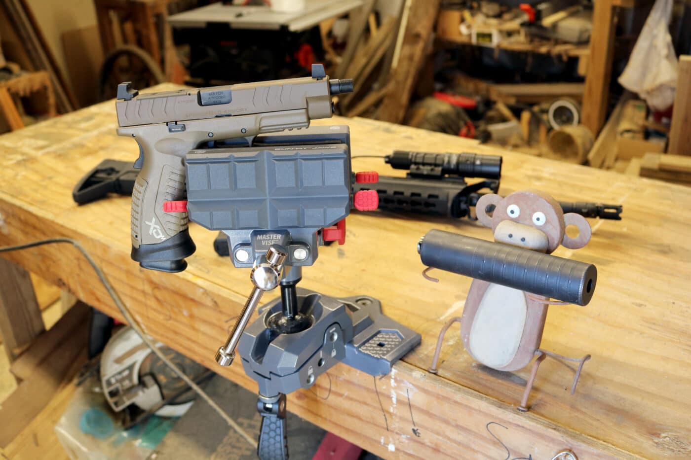 Gun vise mounted to bench for gunsmithing