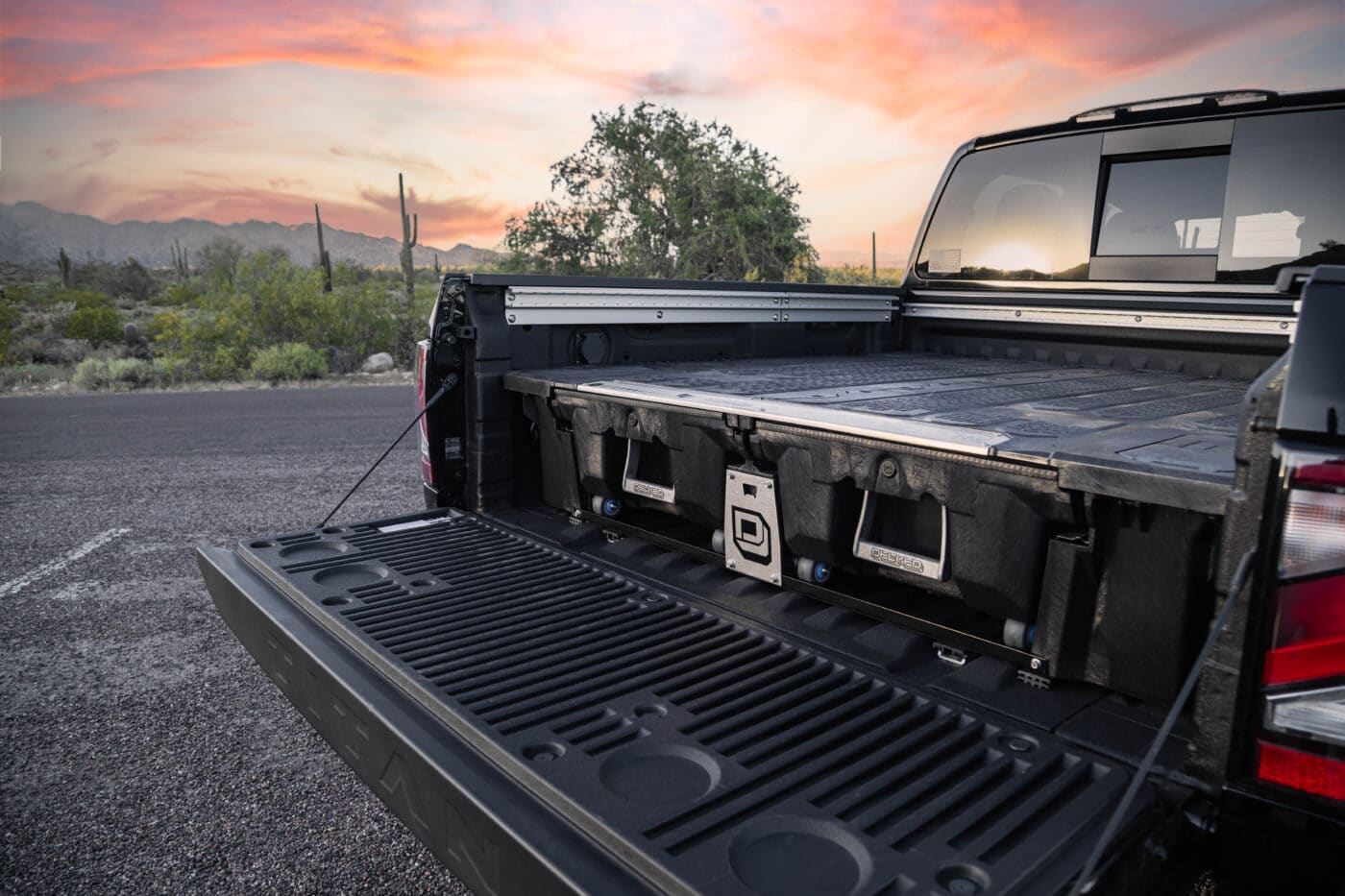 Truck with bed drawer system installed