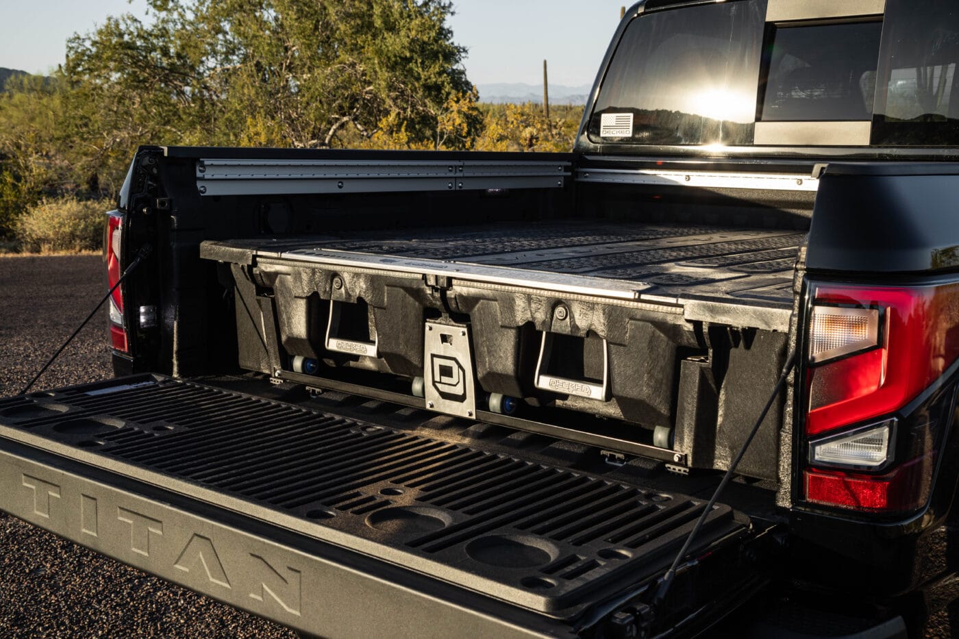 Closed drawers in truck bed