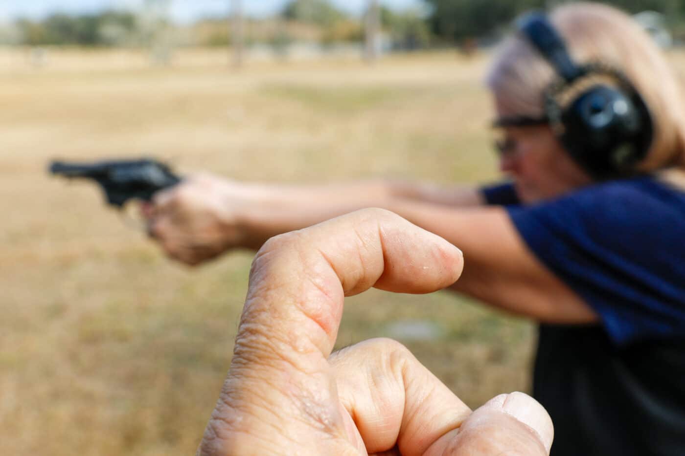 Demonstrating the distal joint of trigger finger