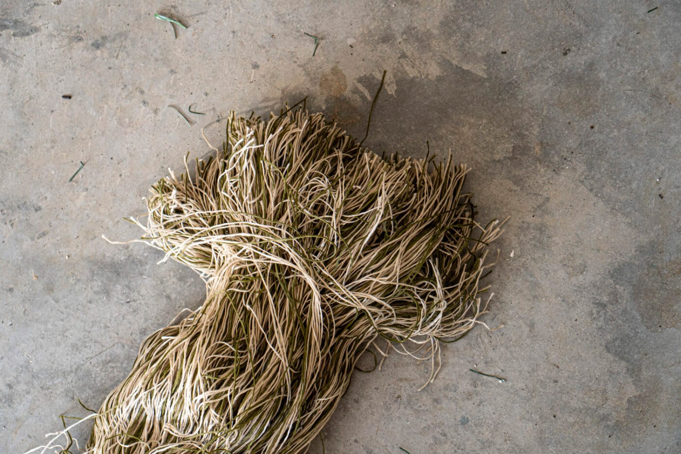 Dead jute for ghillie suit