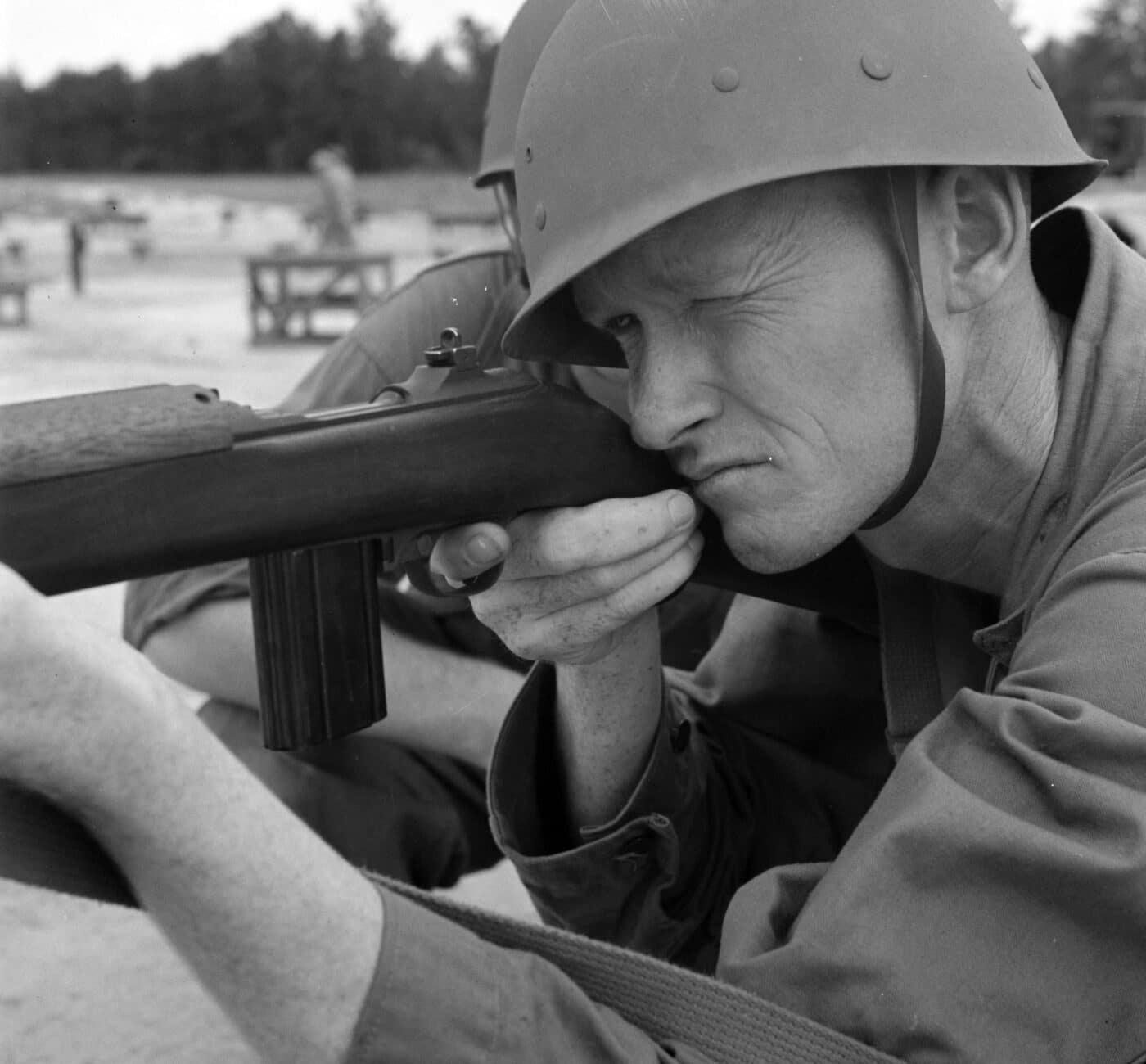 Soldier training with M1 Carbine