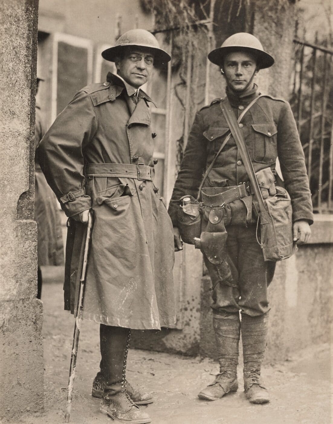 U.S. Secretary of War Newton Baker with Private Babcock at the Headquarters of the U.S. 2nd Division in France, March 20, 1918