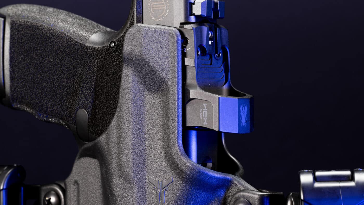bladetech holster fitted for an optic