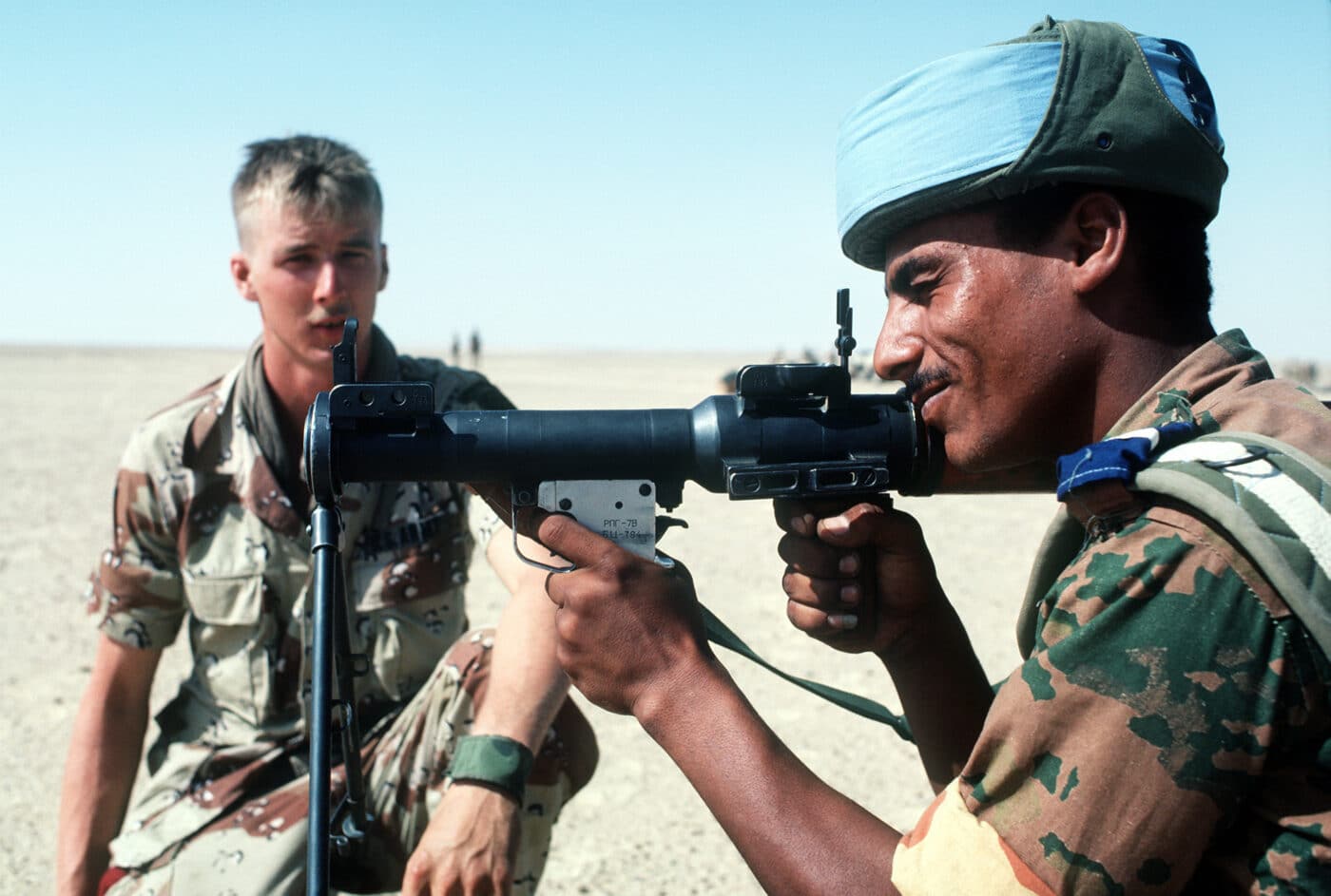 us army soldier and Egyptian soldier train with rpg-7