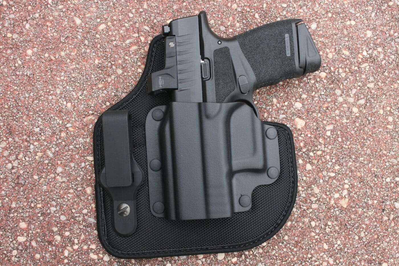 hellcat in holster with neutral cant