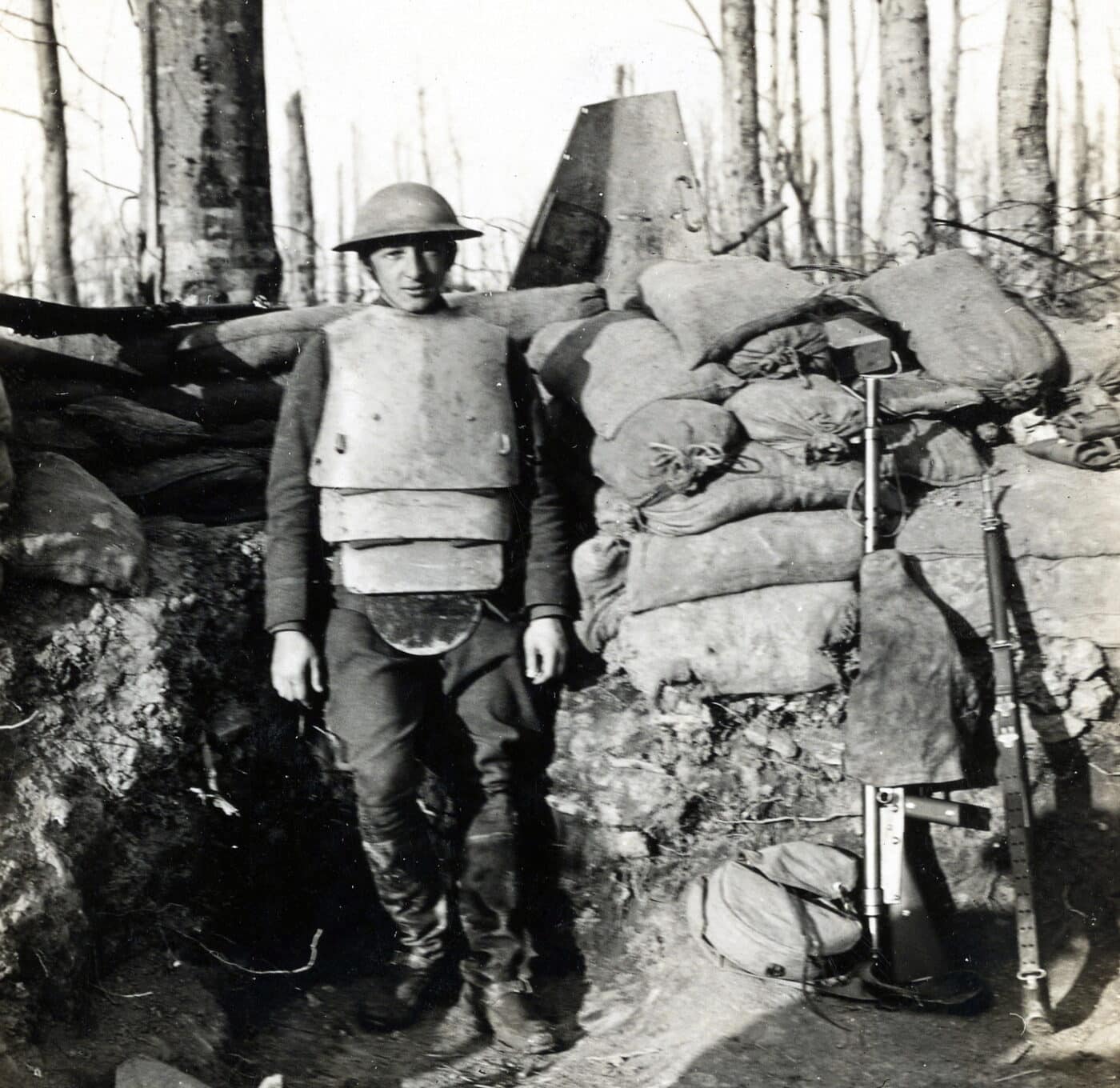 us soldier wears captured german body armor in wwi