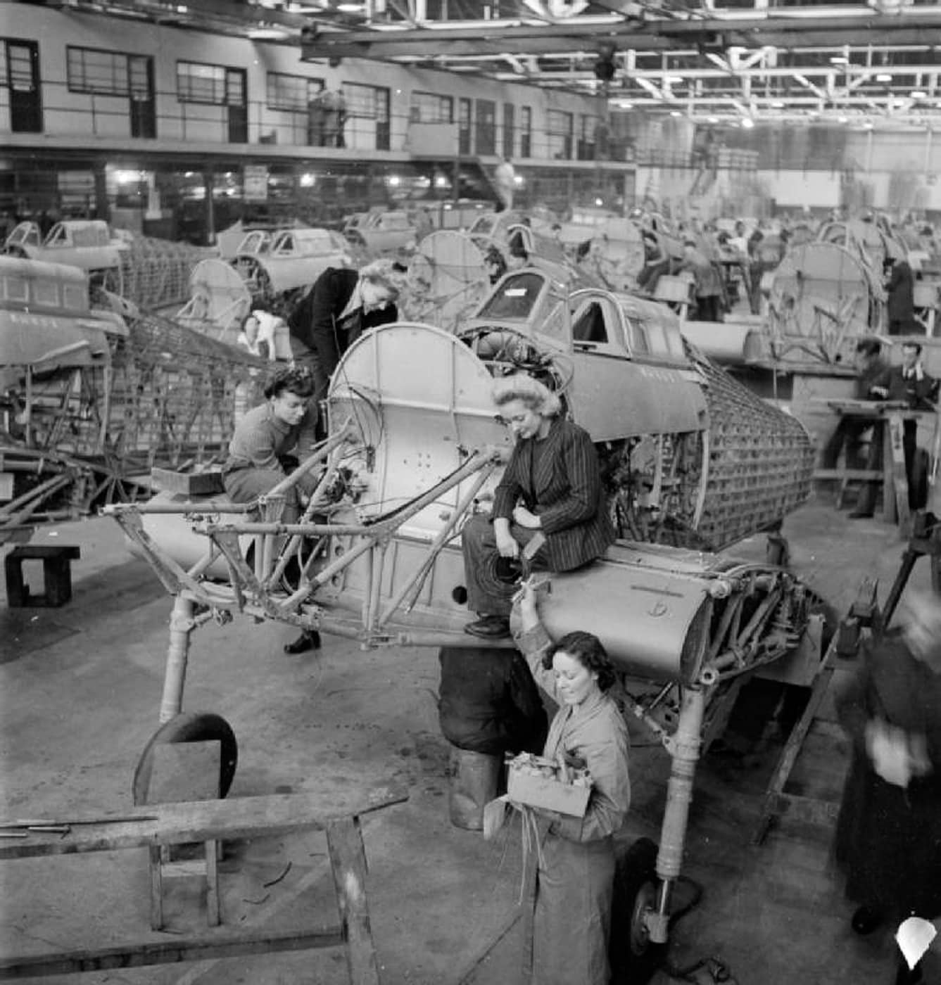 building the hawker hurricane