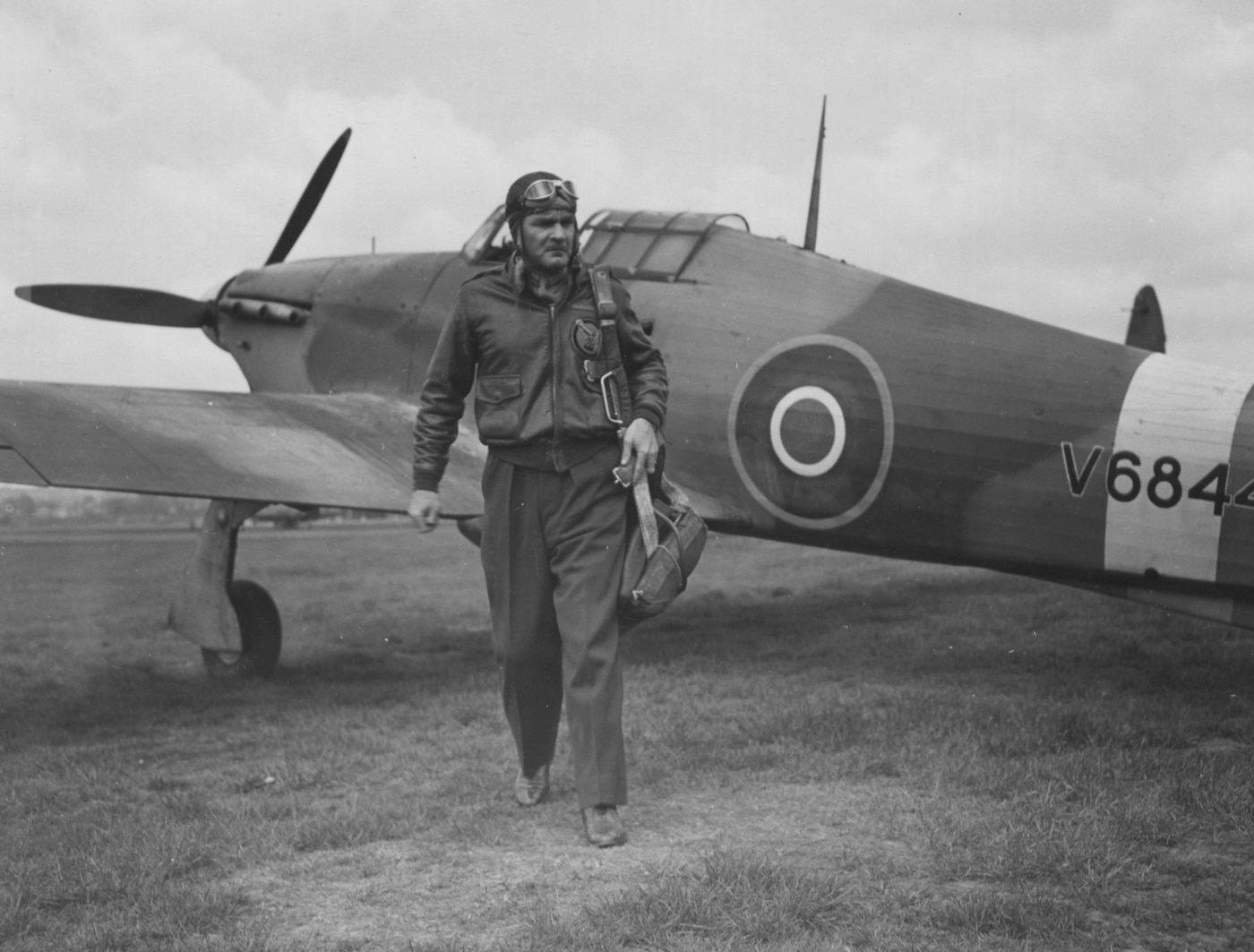 col hillsinger missing leg usaaf in a hawker hurricane