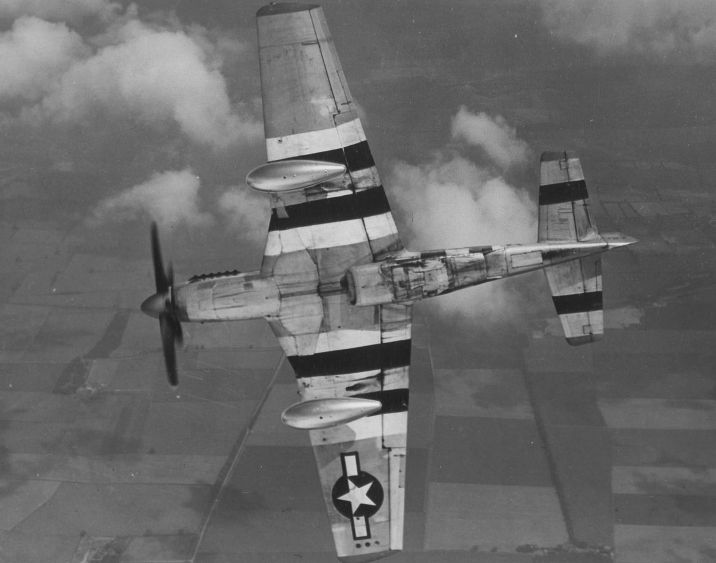 p-51 mustang with invasion stripes