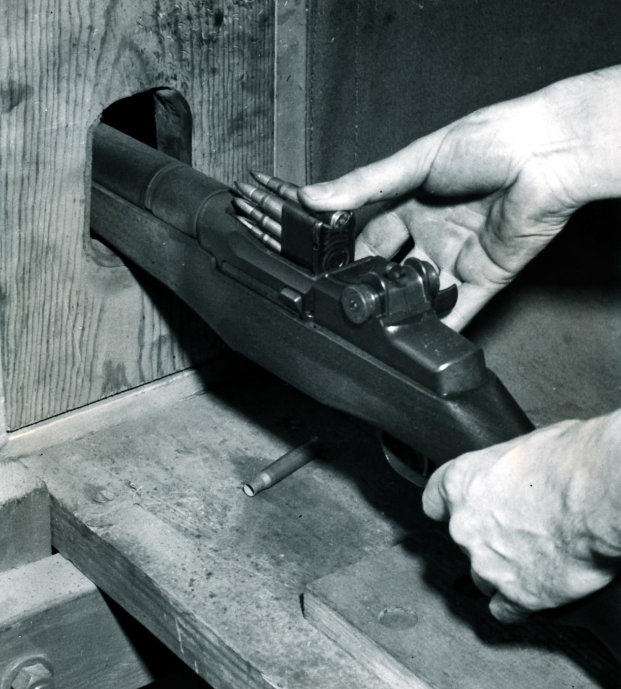 loading an en block clip into the m1 garand at the springfield armory