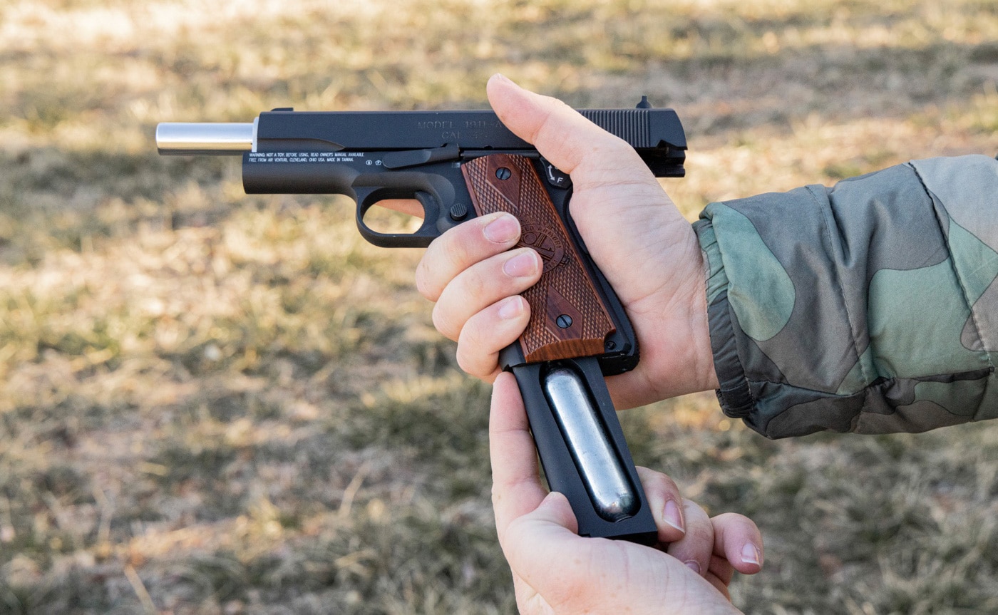 co2 cartridge in the magazine of the replica 1911 air gun