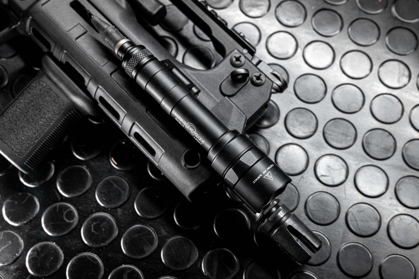 surefire mounted on the hellion